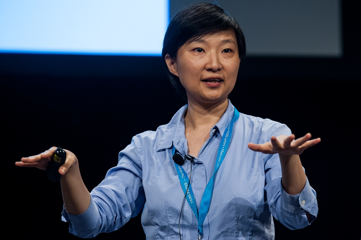 The IUBMB Lecture was given by Xiaowei Zhuang (Cambridge, USA).