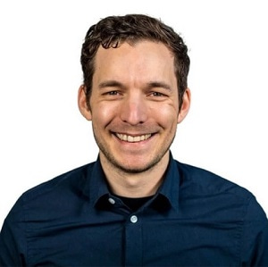 Portrait photo of Dr. Julius Wesche