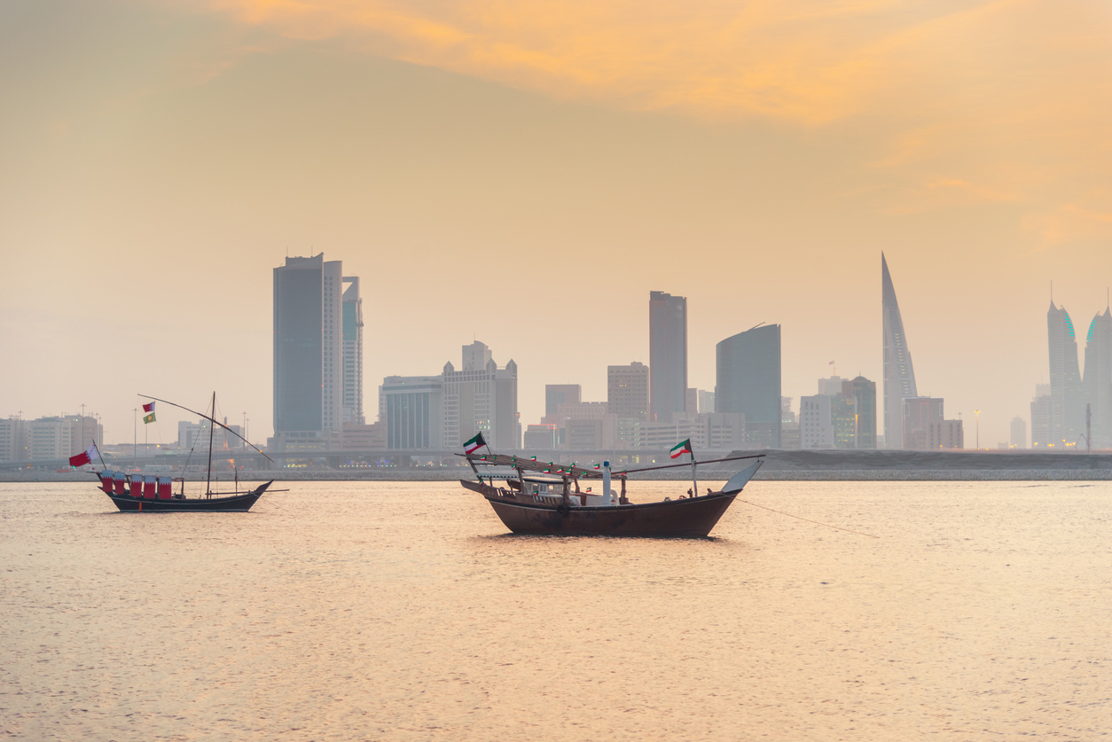 Bahrain: Entry Visas Required for Citizens and Residents of Qatar