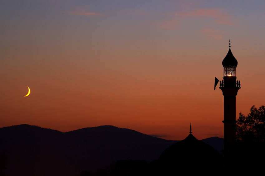 Global: Offices to shorten business hours, slow processing during Ramadan