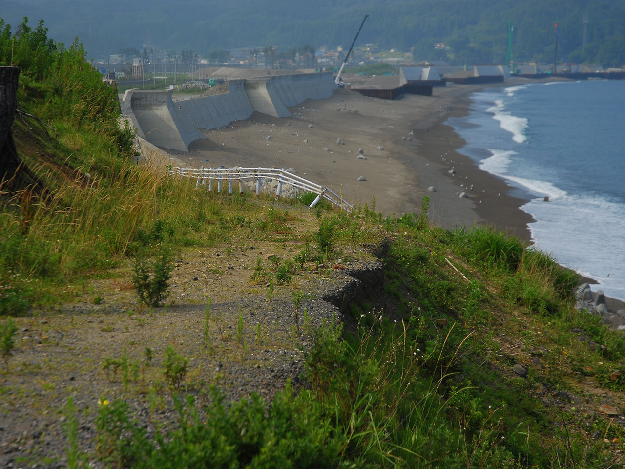 Neglecting future urban development and changing risks can lead to maladaptation to natural hazards