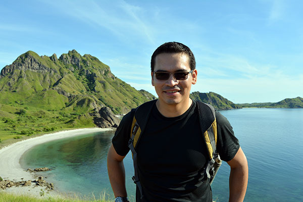 Go to the profile of Lain E. Pardo