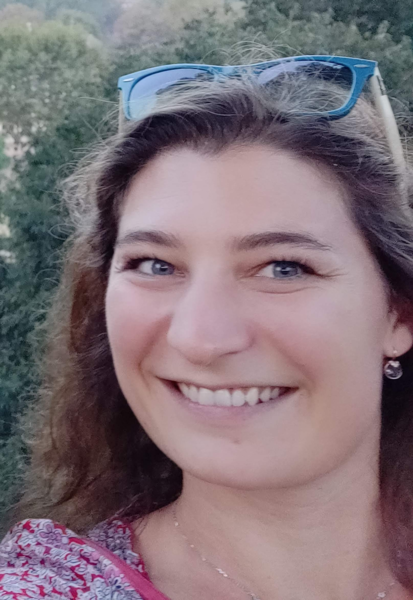 Go to the profile of Juliette Dabin