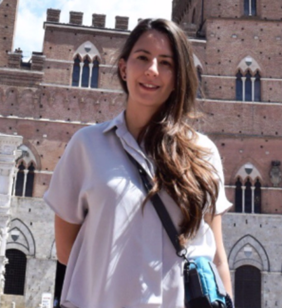 Go to the profile of Anny Cárdenas