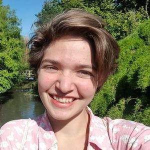 Go to the profile of Gréta Grossman