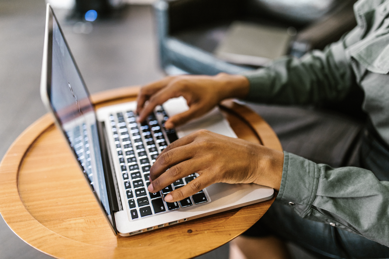 Committee Members: Laidlaw Women in Business Society 