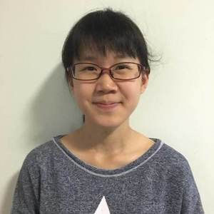 Go to the profile of He Shiying