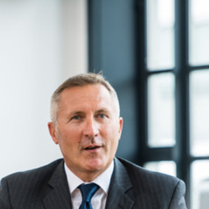 Go to the profile of David Head