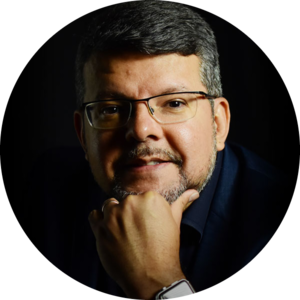 Go to the profile of Claudio Brito