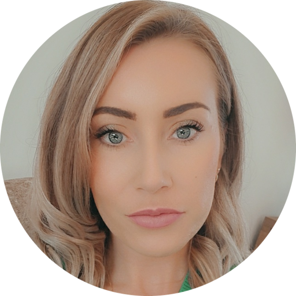 Go to the profile of Danielle Mellor