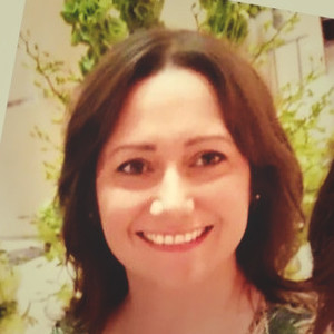 Go to the profile of Laura May