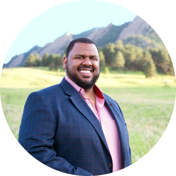 Go to the profile of Leander Lacy