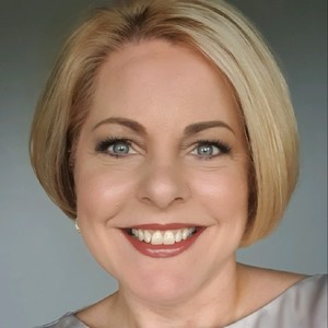 Go to the profile of Bernice Leppard