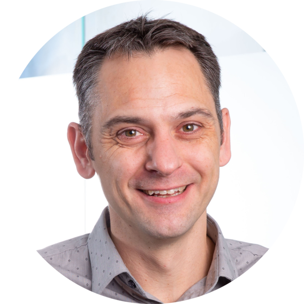 Go to the profile of Larsson Omberg