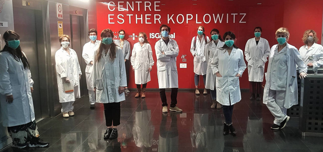 Unraveling the immunity to SARS-CoV-2 up to 7 months in healthcare workers