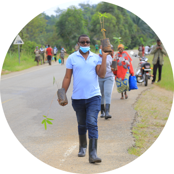 Go to the profile of DAVIS ORISHABA