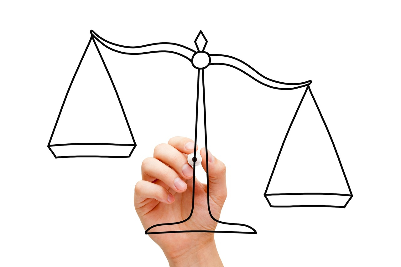 Evidence integration and decision confidence are modulated by stimulus consistency