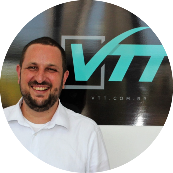 Go to the profile of Augusto Cruz