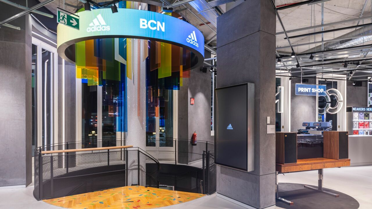 Adidas' new flagship store in Barcelona is on fire🔥