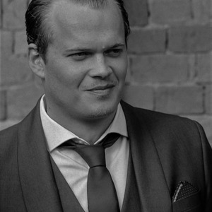 Go to the profile of Dag von Hören