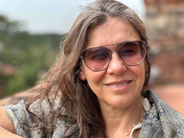 Go to the profile of Luciana Barcellos