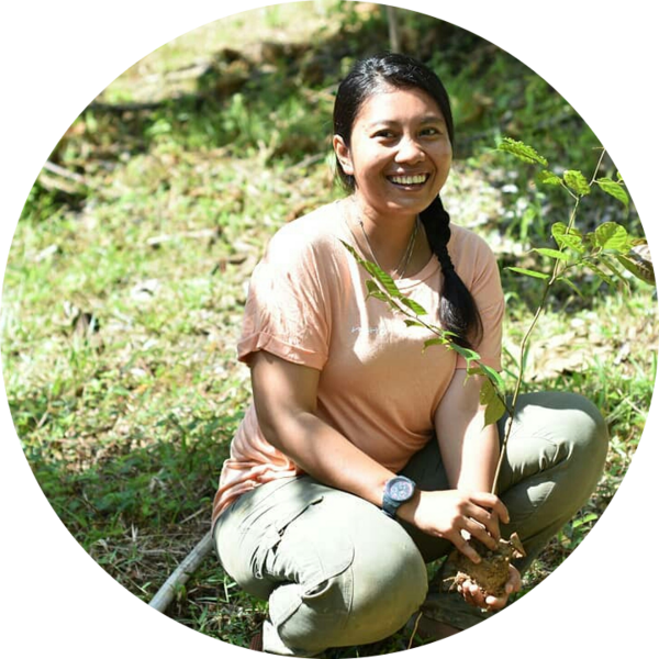 Go to the profile of Nayla Azmi