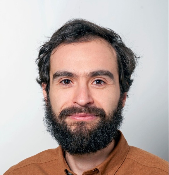 Go to the profile of Pável Vázquez