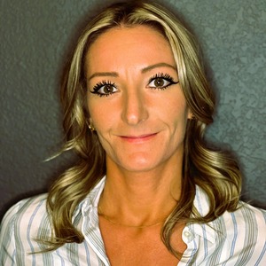 Go to the profile of Samantha Bonin