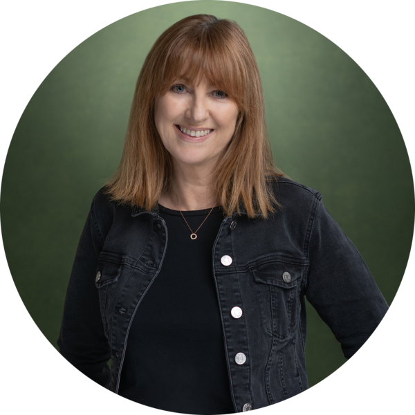 Go to the profile of Eve Hills