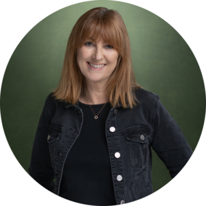 Go to the profile of Eve Hills