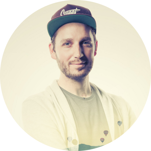 Go to the profile of Andreas