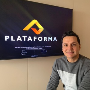 Go to the profile of Henry Salazar