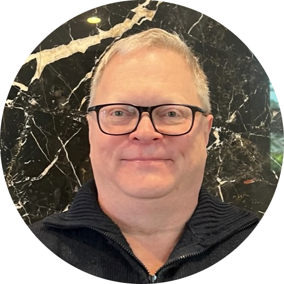 Go to the profile of Walter Hallen