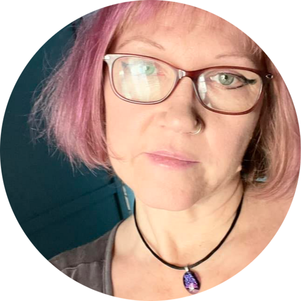 Go to the profile of Lin Rhys