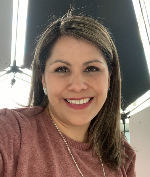 Go to the profile of Laura Alvarez