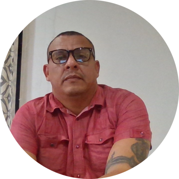 Go to the profile of Leonard