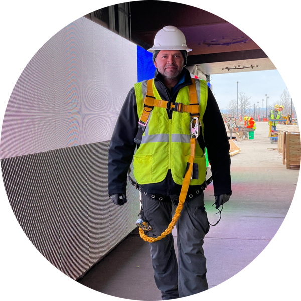 Go to the profile of Omar Estrada