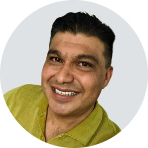 Go to the profile of Damian Obeso