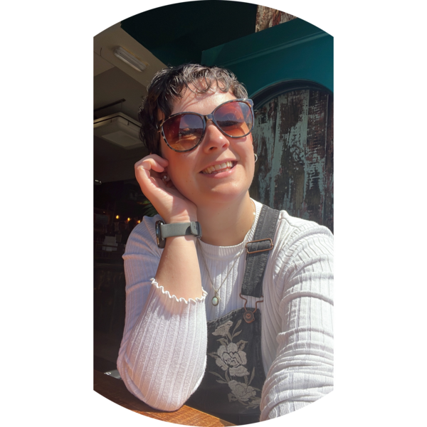 Go to the profile of Mercedes D