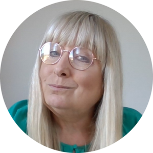 Go to the profile of Julie Hall