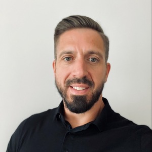 Go to the profile of Neil Edden