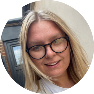 Go to the profile of Angie dekker