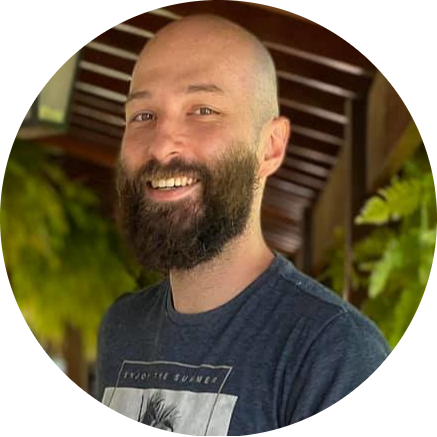 Go to the profile of Iuri