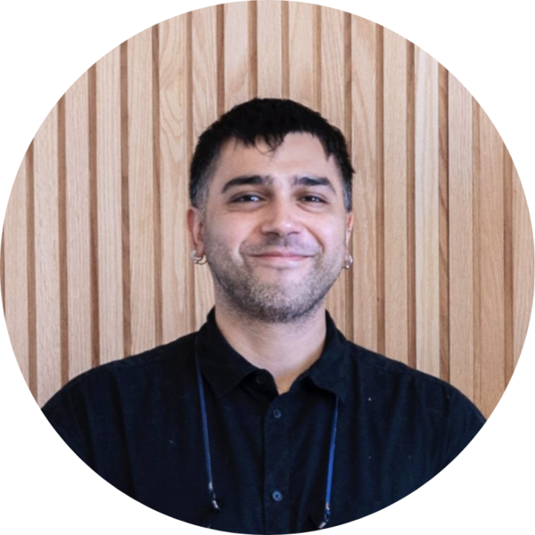 Go to the profile of Vicente Medel