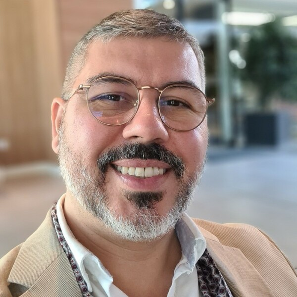 Go to the profile of Anderson Munhoz