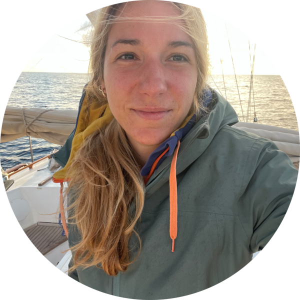 Go to the profile of Maria