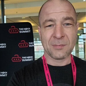 Go to the profile of Marcin Bukowski