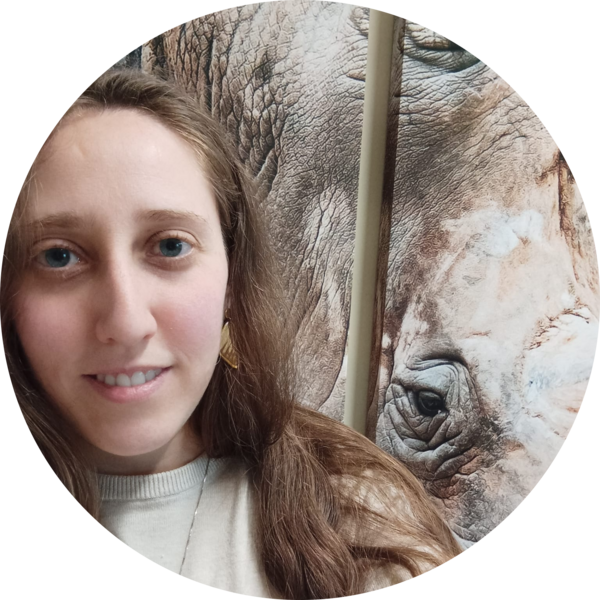 Go to the profile of Elena