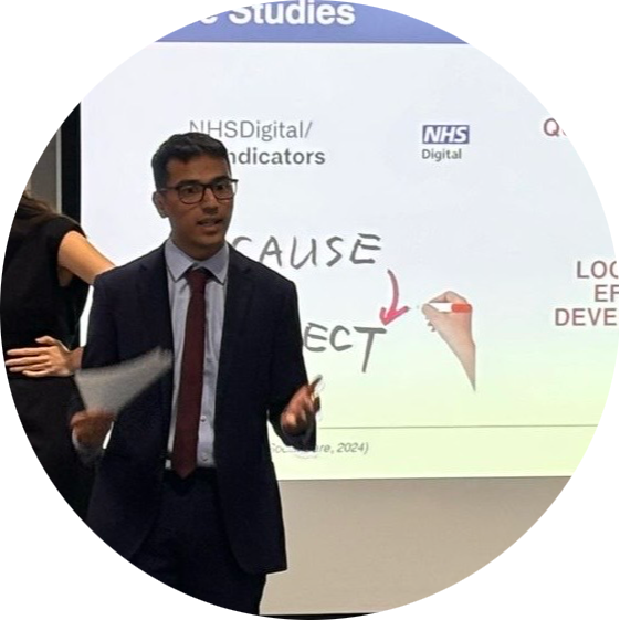 Go to the profile of Lee Fernandes