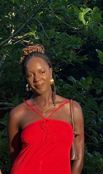 Go to the profile of Joelle Oki